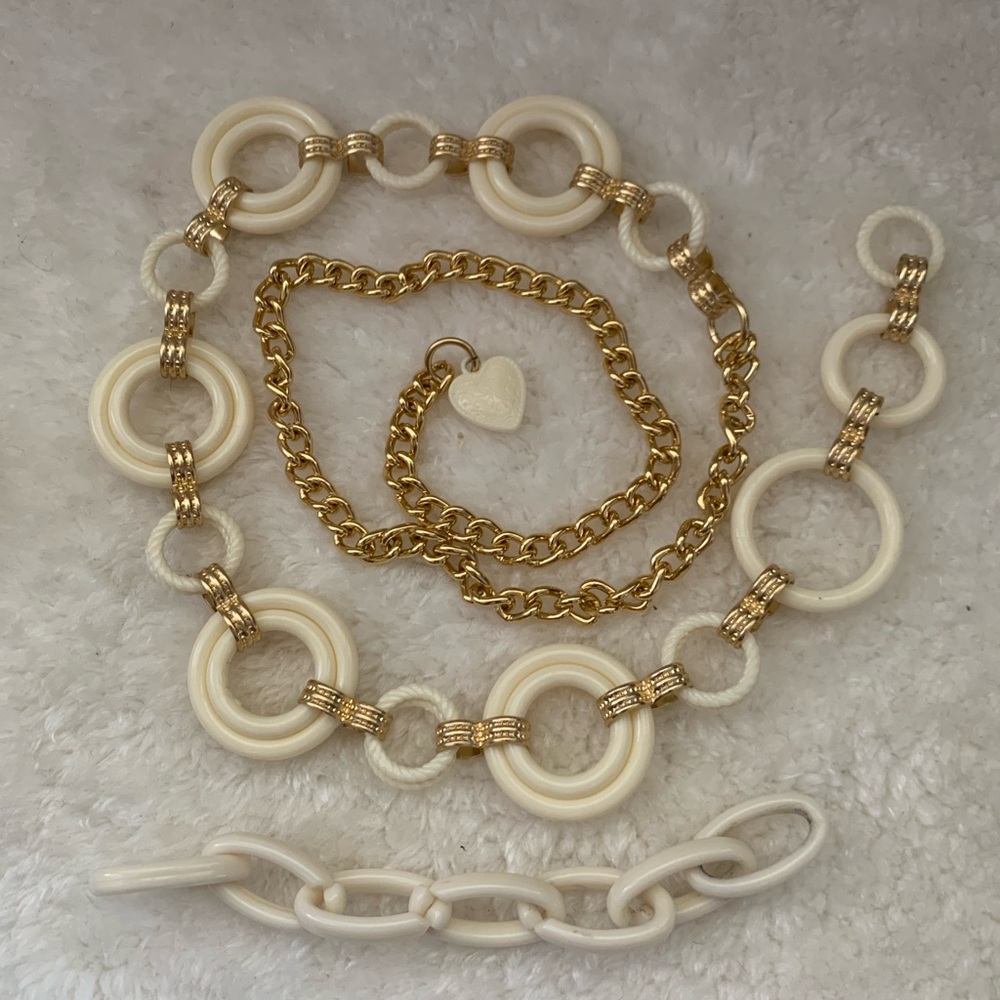 80’s VINTAGE ⭐️ Chain belt/necklace & extender, cream & gold metal